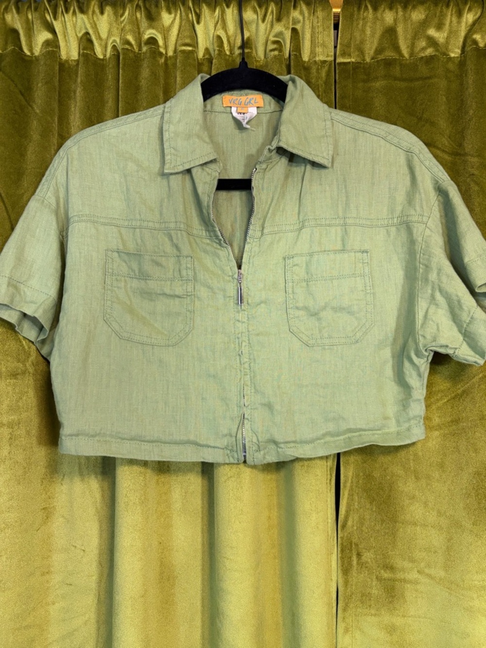 VRG Girl Baja Linen Cropped Collared Zip Up Blouse in Green. US 2. Retail $72 - Picture 5 of 7